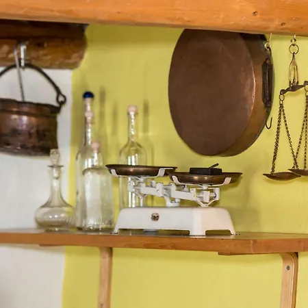 Eri Traditional House בית נופש *